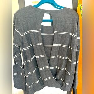 Heartloom Backless Gray Sweater with 3/4 Sleeves (size medium)